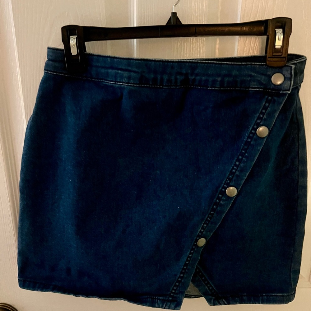 We The Free Dark Blue Denim Snap-Front Wrap Mini Skirt, Size 8